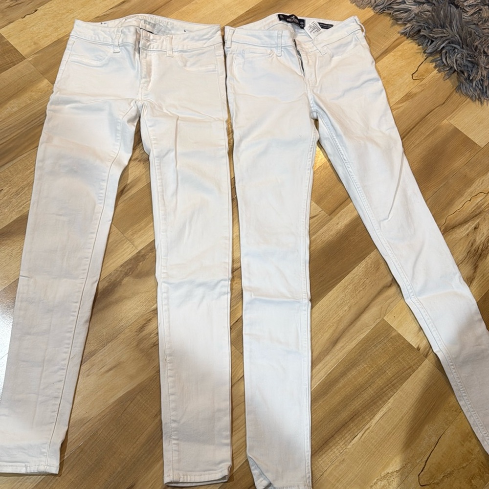 AMERICAN EAGLE/ HOLISTER WHITE SKINNY JEANS PACK of 2
